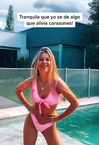 5. Emiestoco Looks Sweetie in Pink Bikini at the Pool