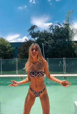 Emiestoco Looks Cute in Leopard Bikini at the Swimming Pool