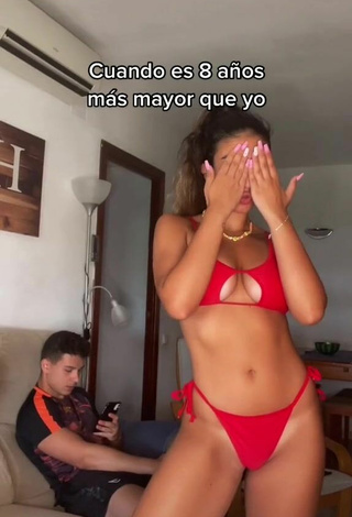 Hottest Laia Fidalgo Vega Shows Cleavage in Red Bikini
