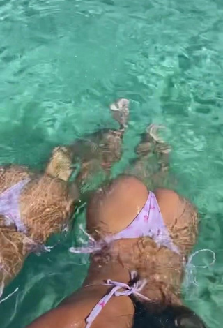 2. Hottie Laia Fidalgo Vega Shows Cleavage in Bikini at the Pool