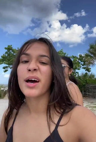 Sexy Jade Teixeira Shows Cleavage in Black Bikini