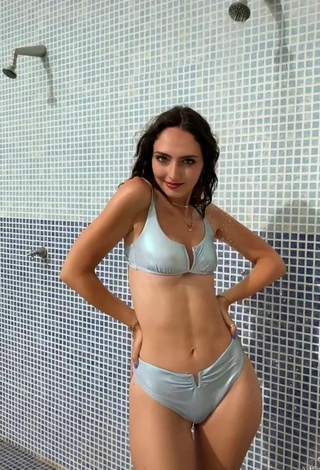 3. Sexy Jessica Da Pozzo Shows Cleavage at the Beach