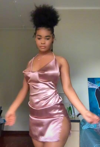 4. Hot Jessica Mashaba Shows Cleavage in Pink Dress and Bouncing Boobs Braless