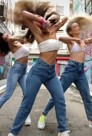 1. Sexy Trio KATZ Shows Cleavage while doing Dance