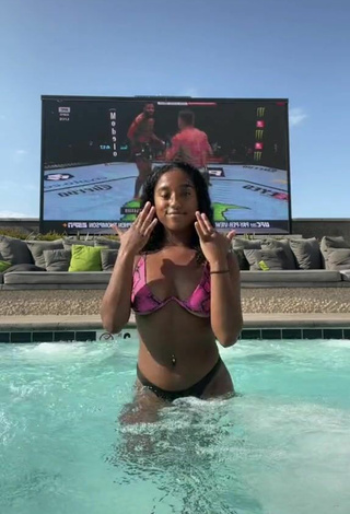5. Hot Kyla Imani Shows Cleavage in Bikini at the Pool