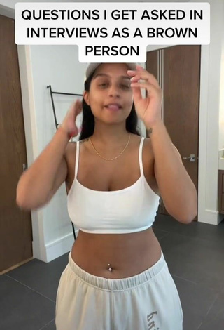 1. Sexy Lilly Singh Shows Cleavage in White Crop Top