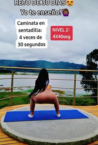 3. Sexy Lulo Fit Shows Butt while doing Fitness Exercises