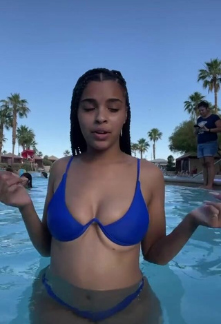 2. Sweet Lynn Bailey Shows Cleavage in Cute Blue Bikini at the Pool
