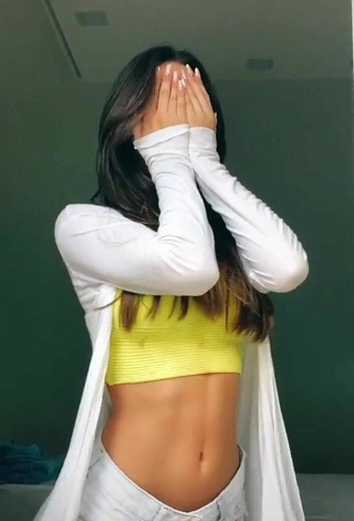 5. Sweetie maafeltrim_ Shows Cleavage in Yellow Crop Top and Bouncing Boobs