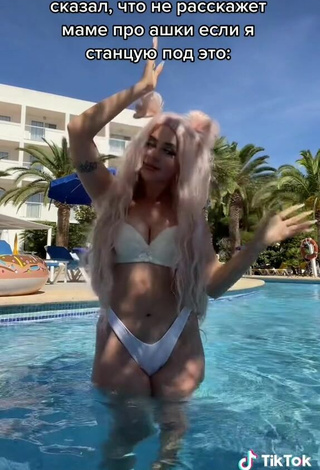 6. Cute Makeeva Shows Cleavage in White Bikini at the Swimming Pool