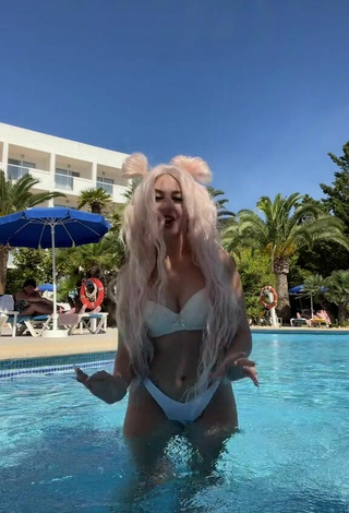 5. Hot Makeeva Shows Cleavage in White Bikini at the Pool
