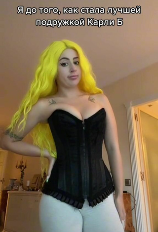 2. Hot Makeeva Shows Cleavage in Black Corset