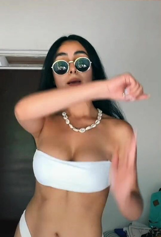 4. Sexy Marianella Flórez Lovera Shows Cleavage in White Bikini and Bouncing Boobs