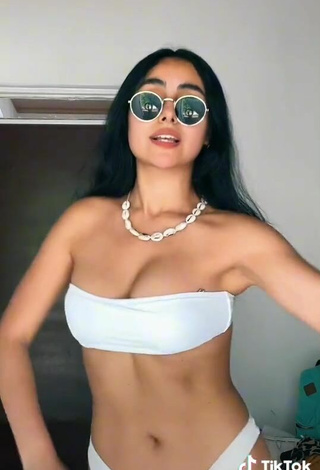 6. Sexy Marianella Flórez Lovera Shows Cleavage in White Bikini and Bouncing Boobs