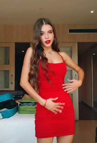 3. Sexy Nadia Vilaplana Shows Cleavage in Red Dress