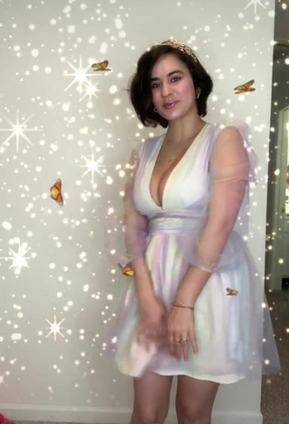 6. Sexy Nalinaty Shows Cleavage in Dress