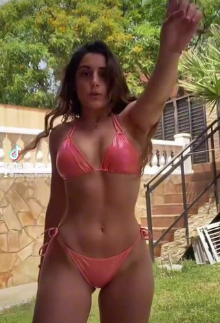3. Sexy Paula Collantes Fuentes Shows Cleavage in Peach Bikini
