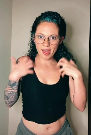 4. Sexy Tabatha Marie Shows Cleavage in Black Tank Top