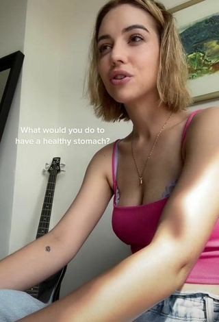 3. Sexy Adelaide Kane Shows Cleavage in Pink Crop Top