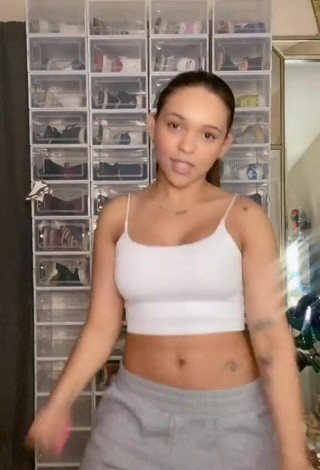 4. River Bleu Shows Cleavage in Inviting White Crop Top and Bouncing Boobs