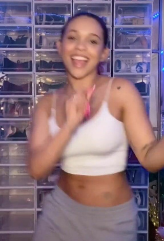 2. River Bleu Shows Cleavage in Sweet White Crop Top and Bouncing Boobs