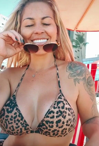 4. Sexy Sheila Bellaver Shows Cleavage in Leopard Bikini Top
