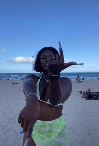 2. Skaibeauty Looks Seductive in Bikini and Bouncing Tits at the Beach