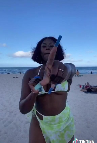 5. Skaibeauty Looks Seductive in Bikini and Bouncing Tits at the Beach
