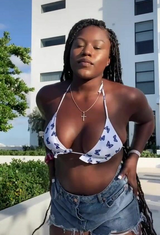 1. Sweetie Skaibeauty Shows Cleavage in Bikini Top and Bouncing Boobs