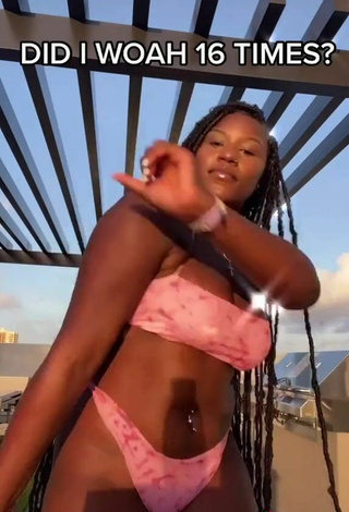 5. Skaibeauty Shows Cleavage in Appealing Bikini and Bouncing Tits