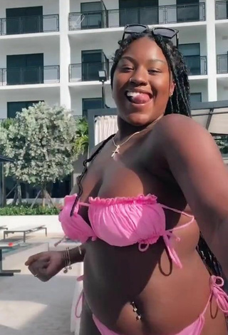 4. Skaibeauty Shows Cleavage in Seductive Pink Bikini and Bouncing Tits