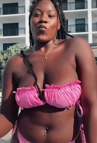 6. Skaibeauty Shows Cleavage in Seductive Pink Bikini and Bouncing Tits