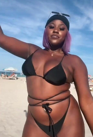 6. Skaibeauty Shows Cleavage in Erotic Black Bikini and Bouncing Breasts at the Beach