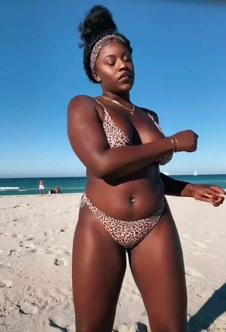6. Skaibeauty Shows Cleavage in Cute Leopard Bikini and Bouncing Boobs at the Beach