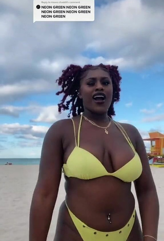 2. Adorable Skaibeauty Shows Cleavage in Seductive Yellow Bikini and Bouncing Boobs at the Beach