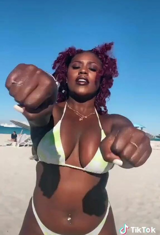 3. Really Cute Skaibeauty Shows Cleavage in Bikini and Bouncing Boobs at the Beach