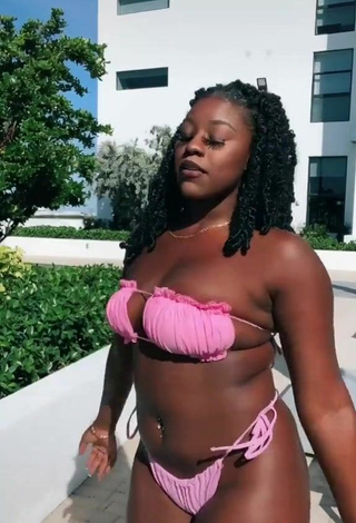 6. Sweet Skaibeauty Shows Cleavage in Cute Pink Bikini and Bouncing Tits