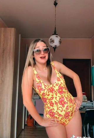 3. Sexy Sofia Sembiante Shows Cleavage in Floral Swimsuit