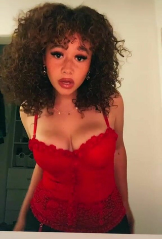 6. Erotic Talia Jackson Shows Cleavage in Red Dress