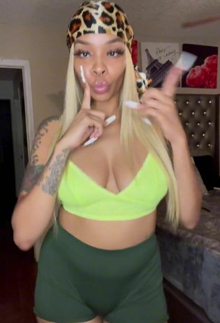 5. Cute Diandra Shows Cleavage in Light Green Crop Top and Bouncing Boobs