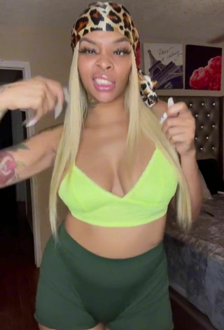 6. Cute Diandra Shows Cleavage in Light Green Crop Top and Bouncing Boobs