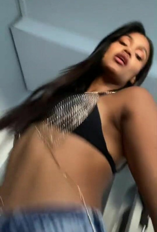 6. Sexy Alex Jay Shows Cleavage in Black Bikini Top