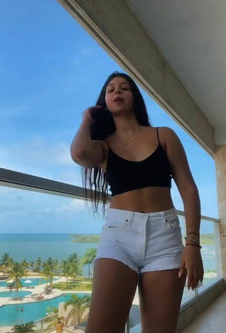 Angeles Hernandez (@angeleshernandezva) - Nude and Sexy Videos on TikTok