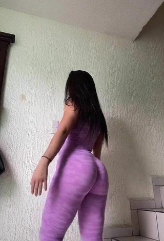 4. Dazzling Mariel Araujo Shows Butt