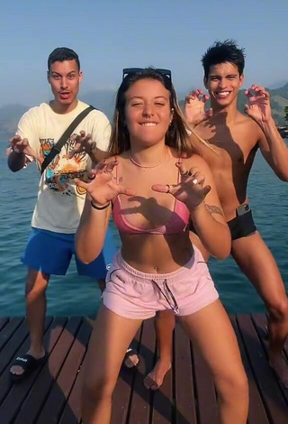 2. Sexy Carol Thomé Shows Cleavage in Bikini Top in the Sea