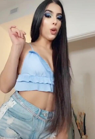 2. Sexy Clauditaa.montes Shows Cleavage in Blue Crop Top