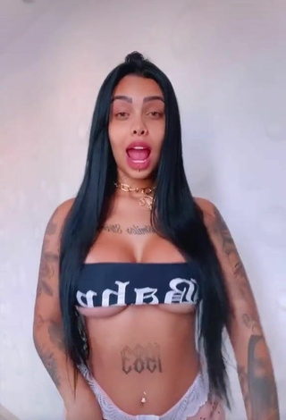 4. Sexy Nathi Rodrigues in Crop Top and Bouncing Tits