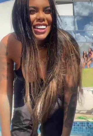 4. Hot Nathi Rodrigues Shows Cleavage in Black Bikini Top