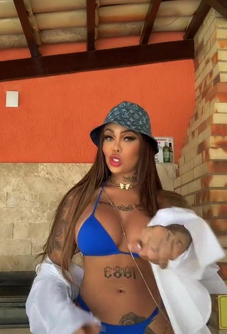 6. Erotic Nathi Rodrigues Shows Cleavage in Blue Bikini and Bouncing Breasts