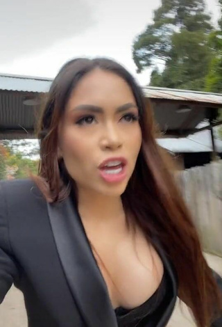 Hot Daneidy Barrera Rojas Shows Cleavage